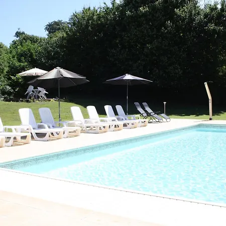 Bed & Breakfast Manoir De La Basse-cour 3*