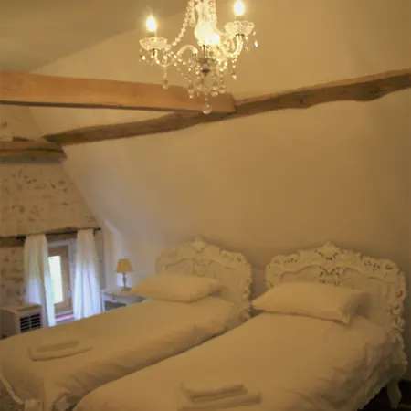 Manoir De La Basse-cour Frühstückspension Asnieres-sur-Vegre