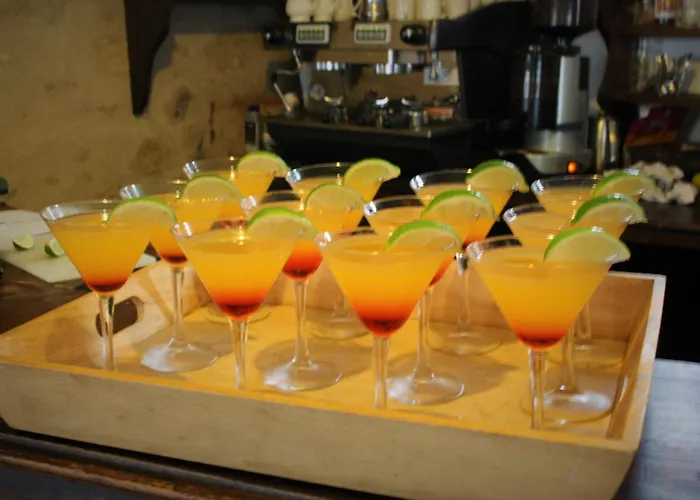 Manoir De La Basse-cour Bed & Breakfast 3*