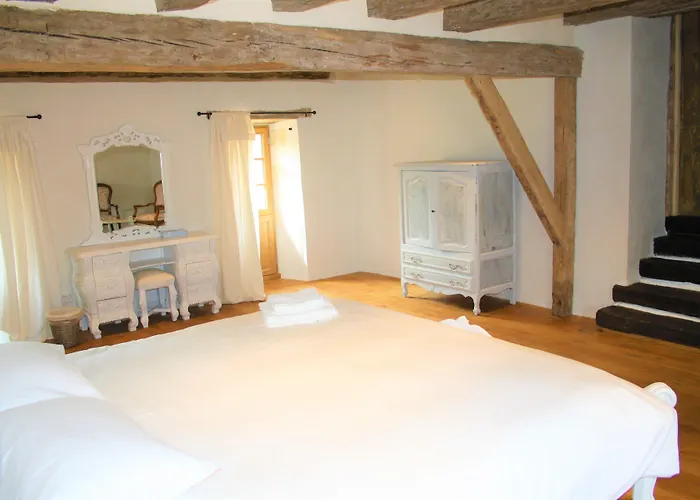 Manoir De La Basse-cour 3* Asnieres-sur-Vegre